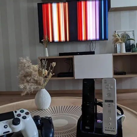 Bis Zu 6 Personen, Bahnhofs- & Zentrumsnah, Suedheide, Netflix Und Ps4 * Celle