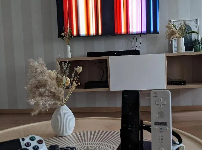 Bis Zu 6 Personen, Bahnhofs- & Zentrumsnah, Suedheide, Netflix Und Ps4 * Celle